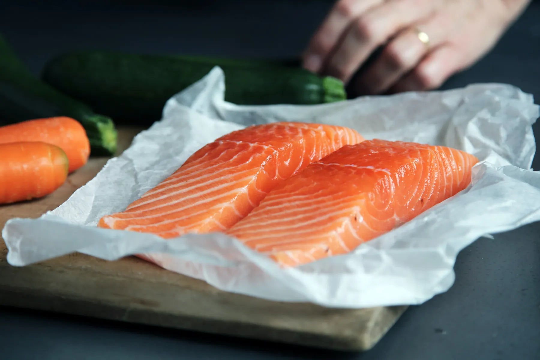 Wie lange ist roher Fisch im Tiefkühler haltbar? Solis